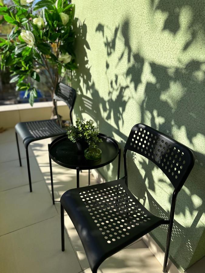 Fly Airport Residences & Therme-Self Check-In オトペニ エクステリア 写真